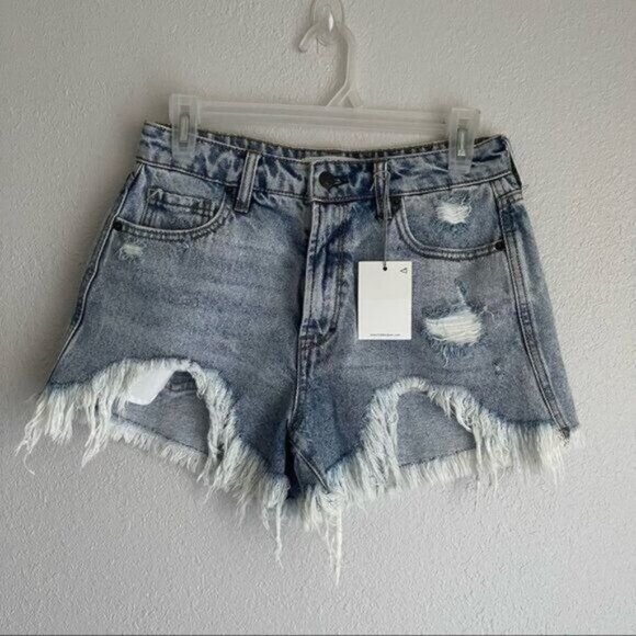 NWT Hidden distressed jean shorts Sofia Mom Short size S - Picture 1 of 6